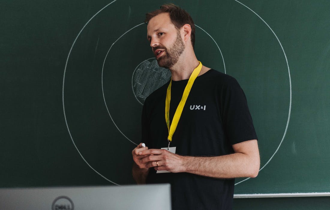 Senior UX-Berater Christian Korff spricht über die Kreisorganisation von UX&I